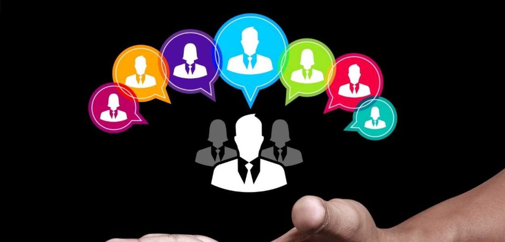 How Do Trends Influence Internet Fame?